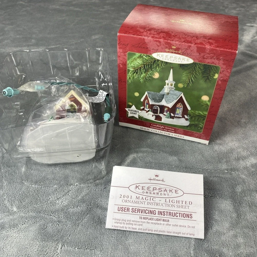 Hallmark Keepsake Ornament Candlelight Services #4 In Series Light 2001